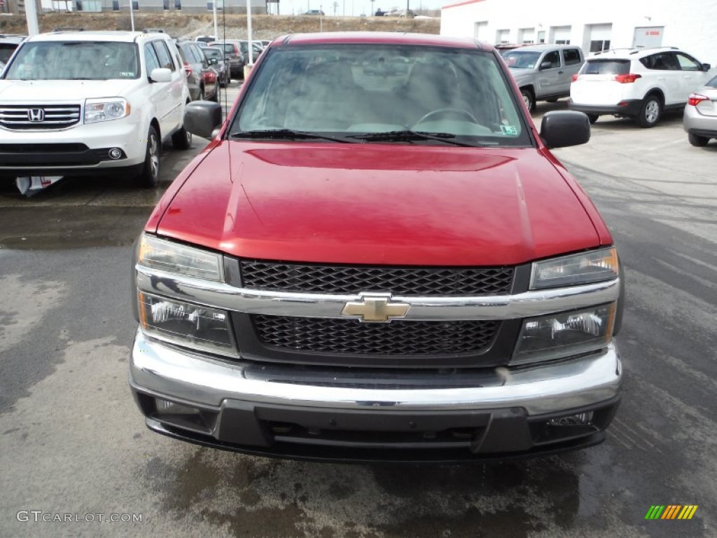 2005 Colorado LS Crew Cab 4x4 - Dark Cherry Red Metallic / Medium Dark Pewter photo #4