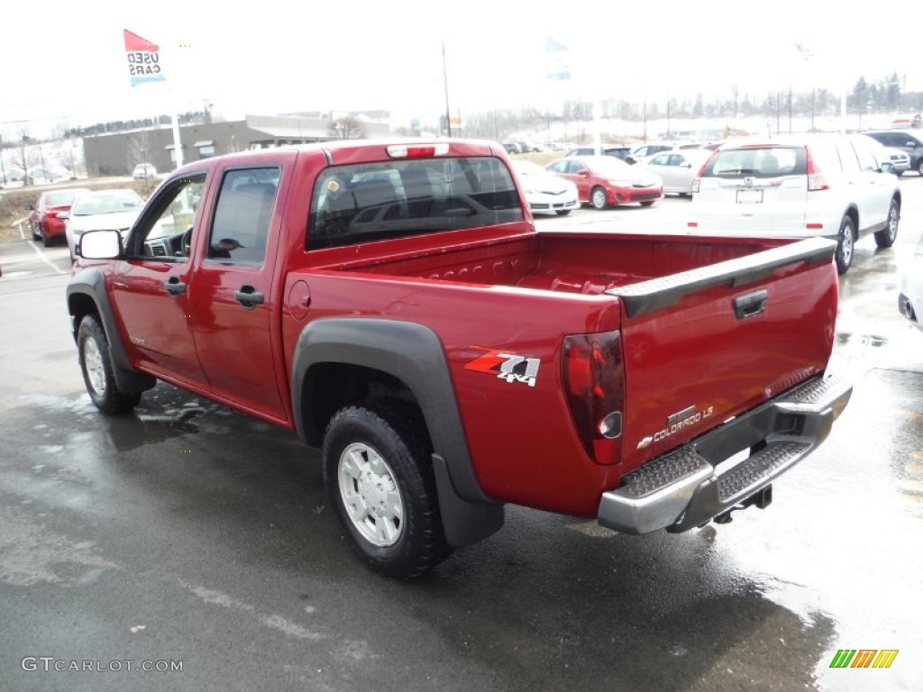 2005 Colorado LS Crew Cab 4x4 - Dark Cherry Red Metallic / Medium Dark Pewter photo #7