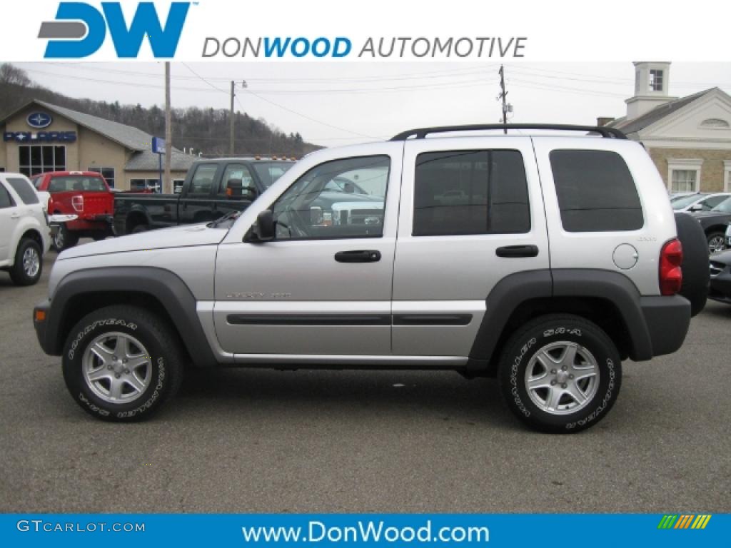 2002 Liberty Sport 4x4 - Bright Silver Metallic / Dark Slate Gray photo #1