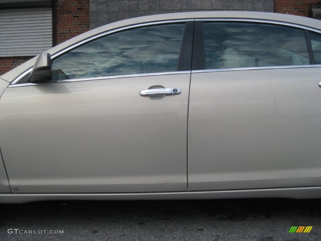 2009 Aura XR - Gold Mist Metallic / Tan photo #8