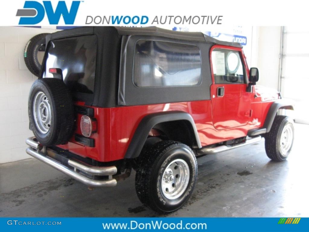 2004 Wrangler Unlimited 4x4 - Flame Red / Dark Slate Gray photo #2