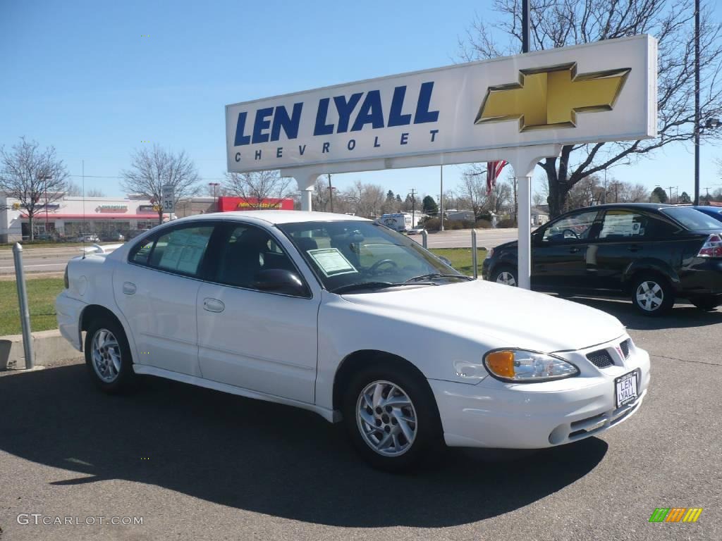 2004 Summit White Pontiac Grand Am SE Sedan 10182891 Photo 1
