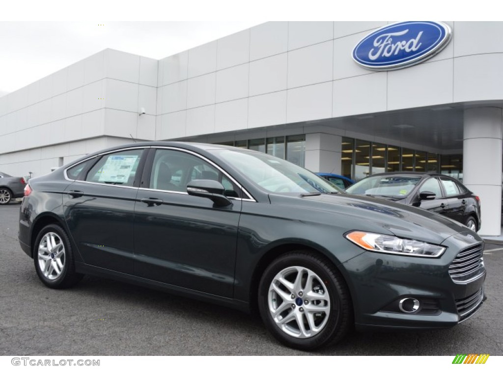 2015 Fusion SE - Guard Metallic / Charcoal Black photo #1