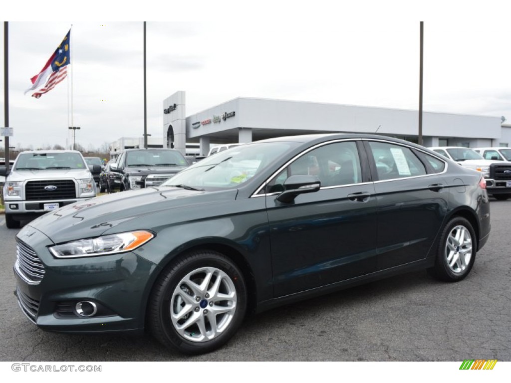 Guard Metallic 2015 Ford Fusion SE Exterior Photo #102077883