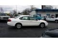 2002 Vibrant White Ford Taurus SE  photo #6