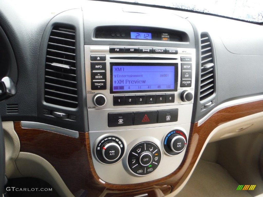 2009 Hyundai Santa Fe SE 4WD Controls Photo #102087912