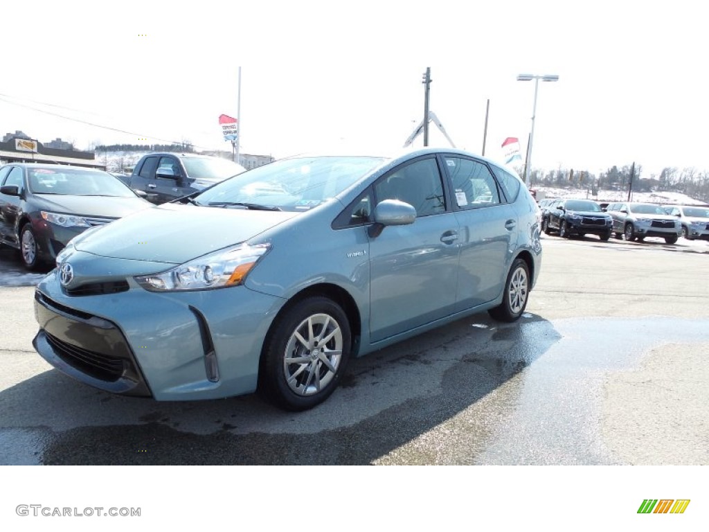 2015 Prius v Four - Sea Glass Pearl / Black photo #17