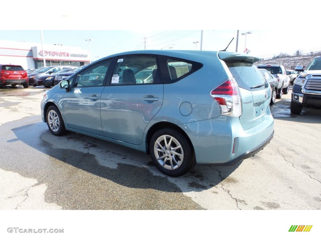 2015 Prius v Four - Sea Glass Pearl / Black photo #19
