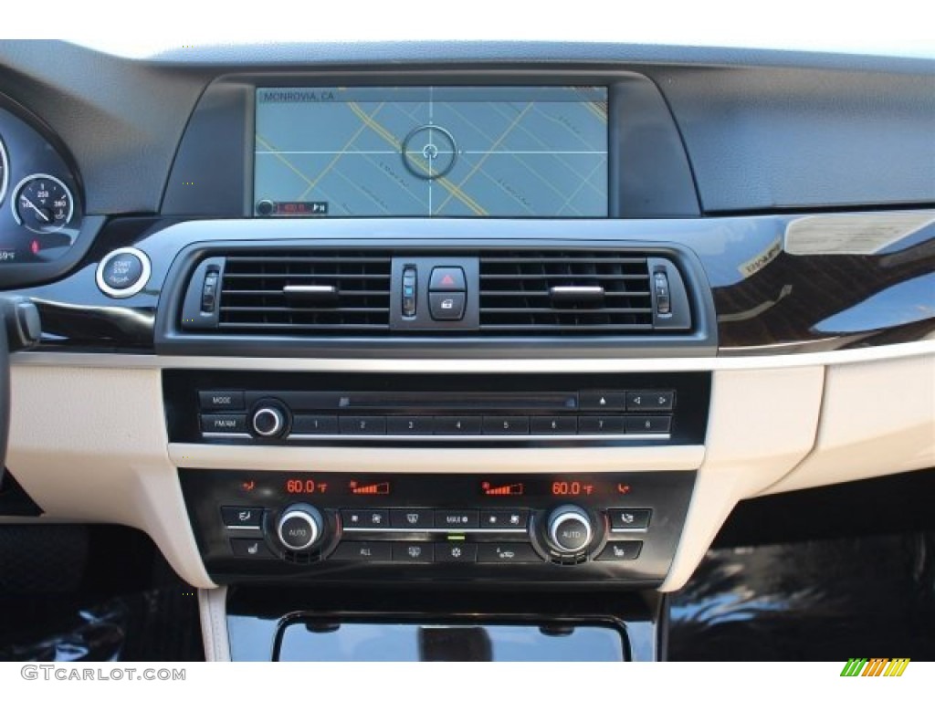 2012 BMW 5 Series 550i Sedan Controls Photo #102094857