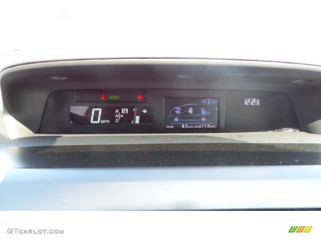 2015 Prius v Four - Sea Glass Pearl / Black photo #37