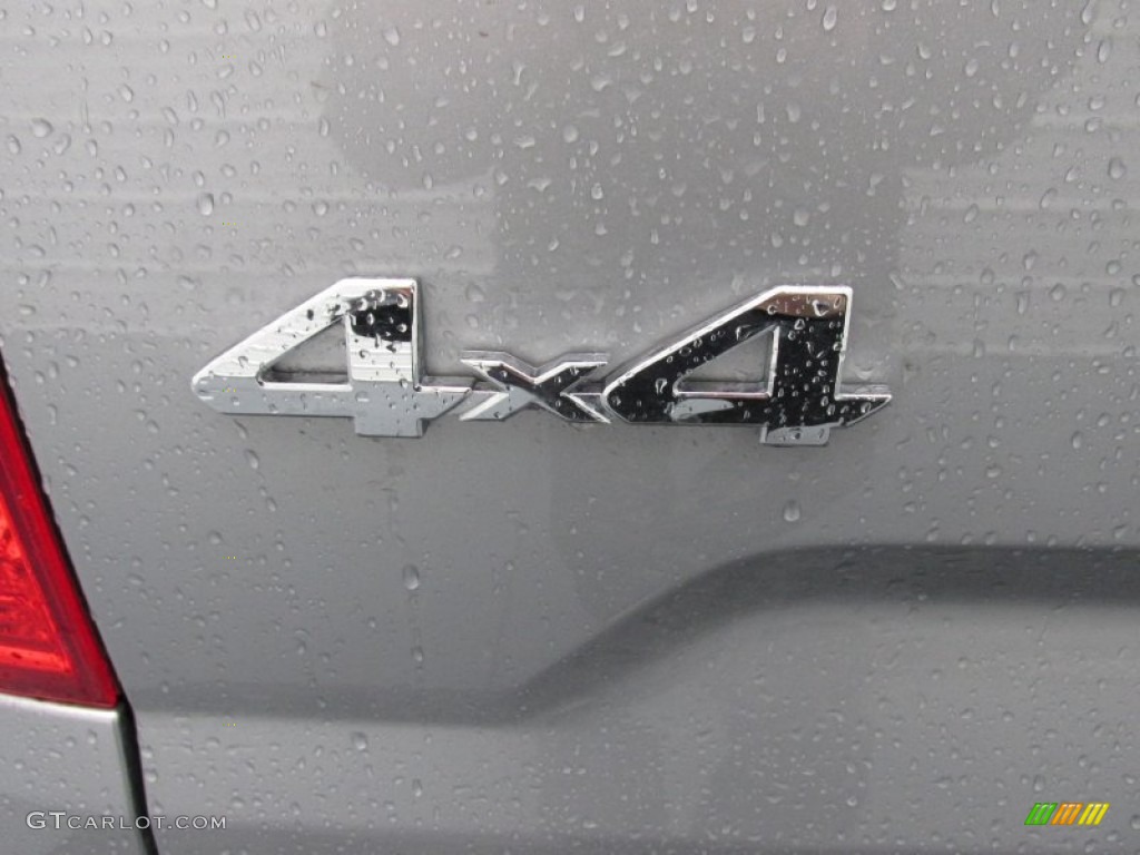 2015 Tundra SR5 Double Cab 4x4 - Silver Sky Metallic / Graphite photo #17