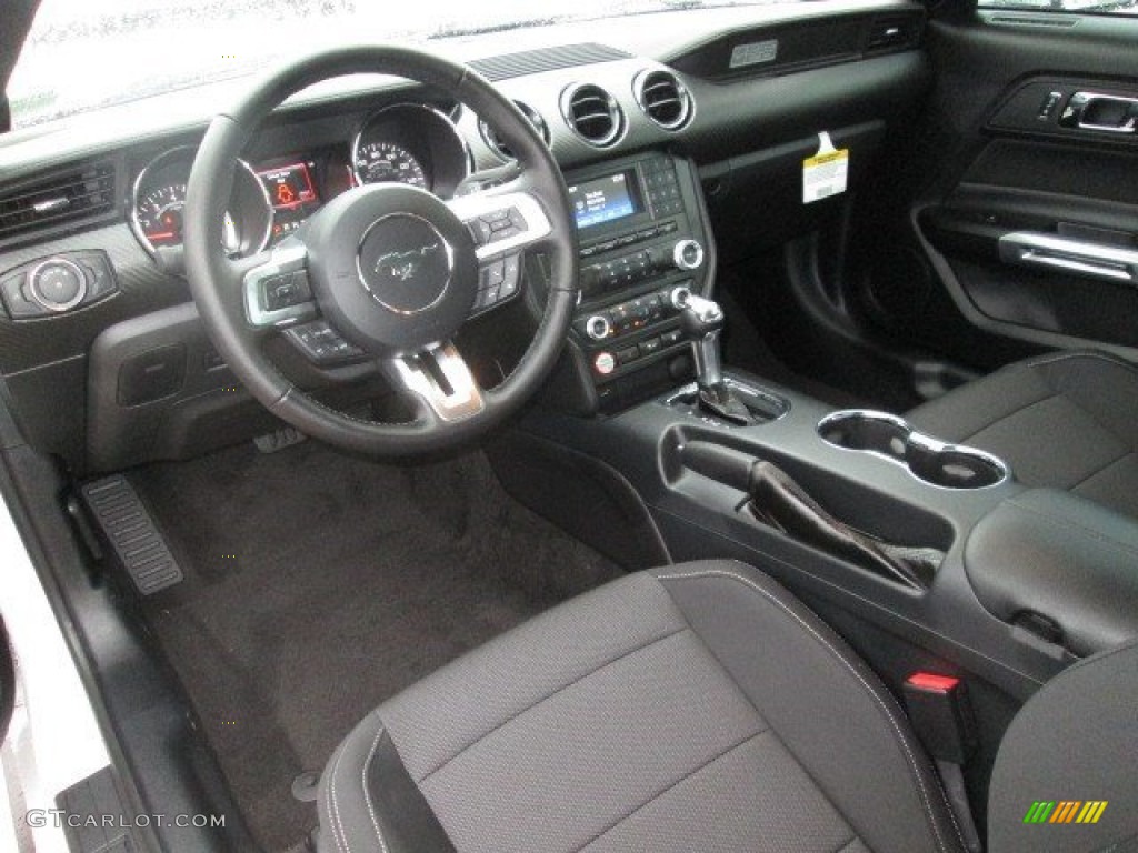 2015 Mustang V6 Coupe - Oxford White / Ebony photo #4