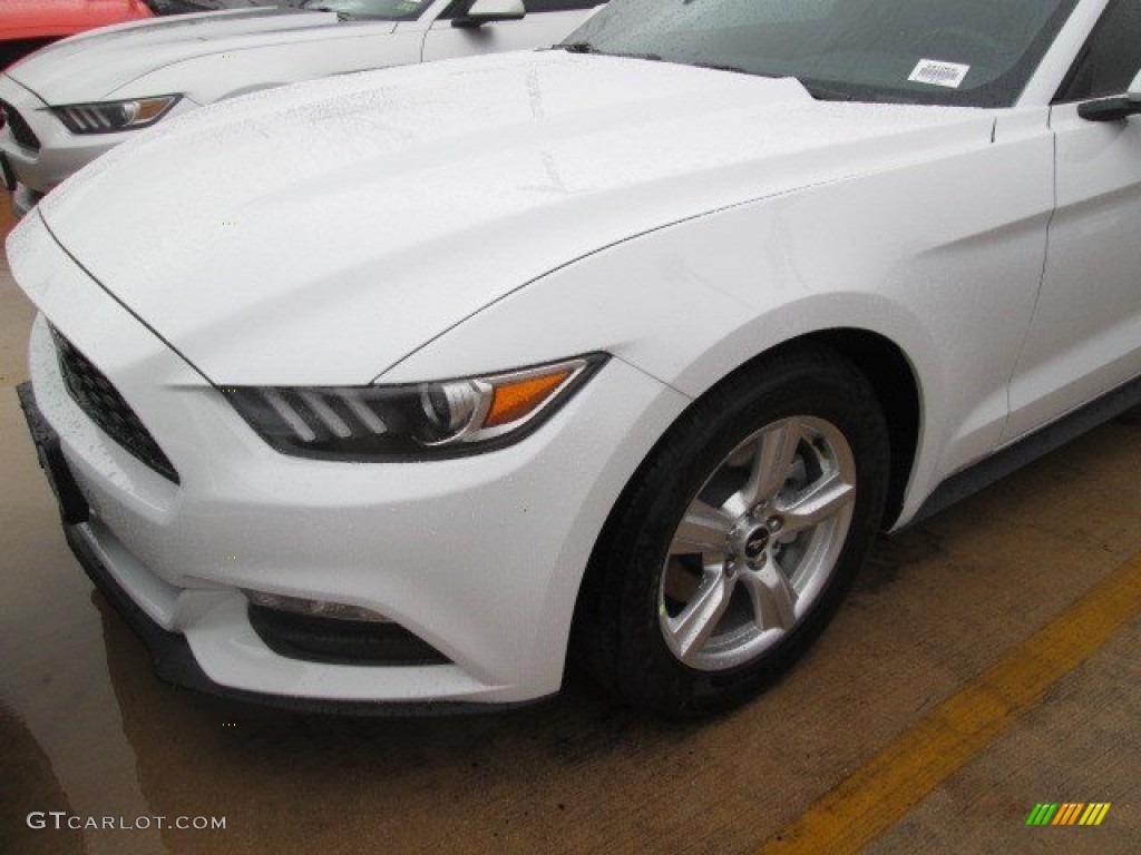 2015 Mustang V6 Coupe - Oxford White / Ebony photo #16