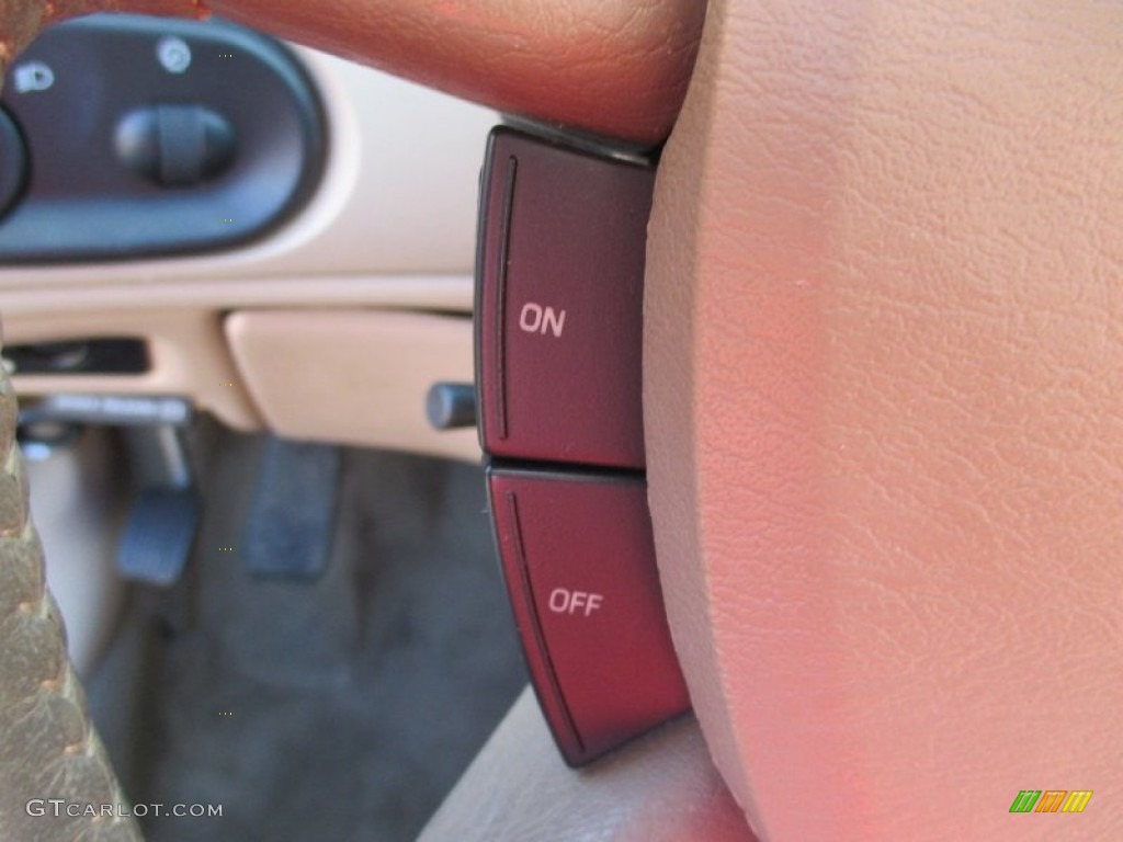 2006 Taurus SEL - Merlot Metallic / Medium/Dark Pebble Beige photo #30