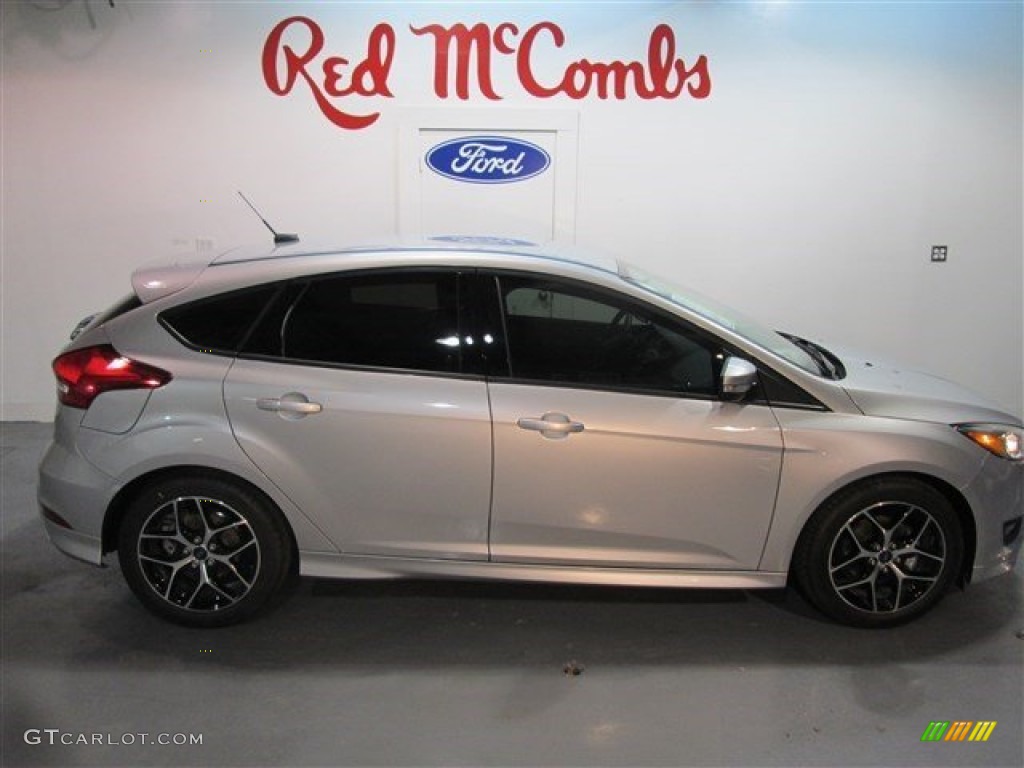 2015 Focus SE Hatchback - Ingot Silver Metallic / Charcoal Black photo #8