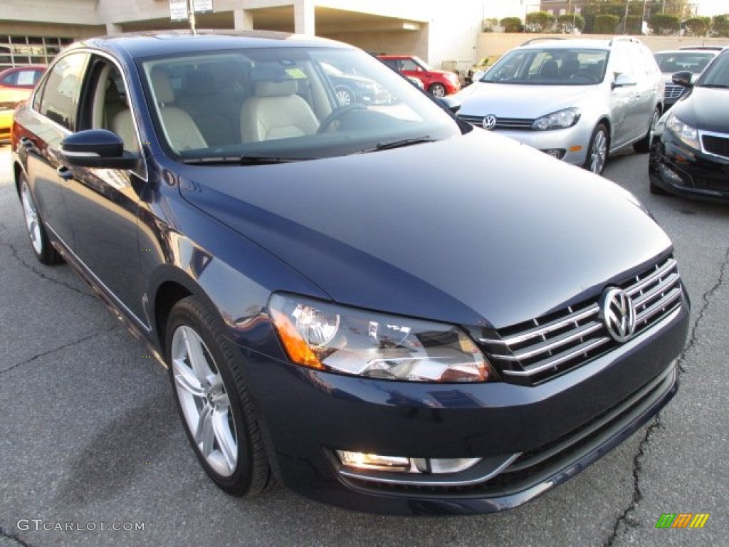 Night Blue Metallic 2014 Volkswagen Passat 1.8T SEL Premium Exterior Photo #102116430
