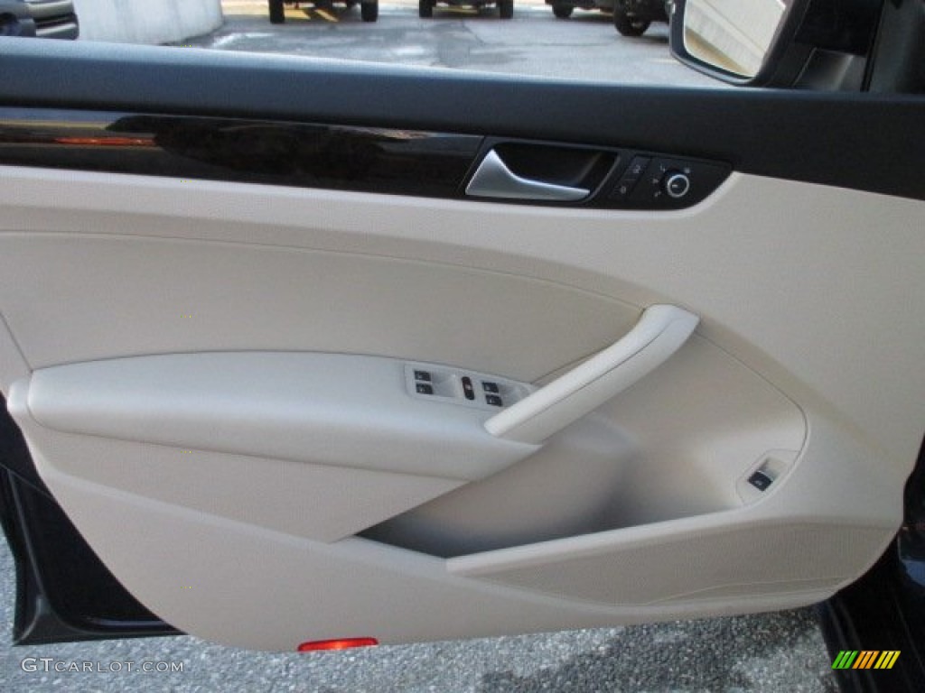2014 Volkswagen Passat 1.8T SEL Premium Cornsilk Beige Door Panel Photo #102116718