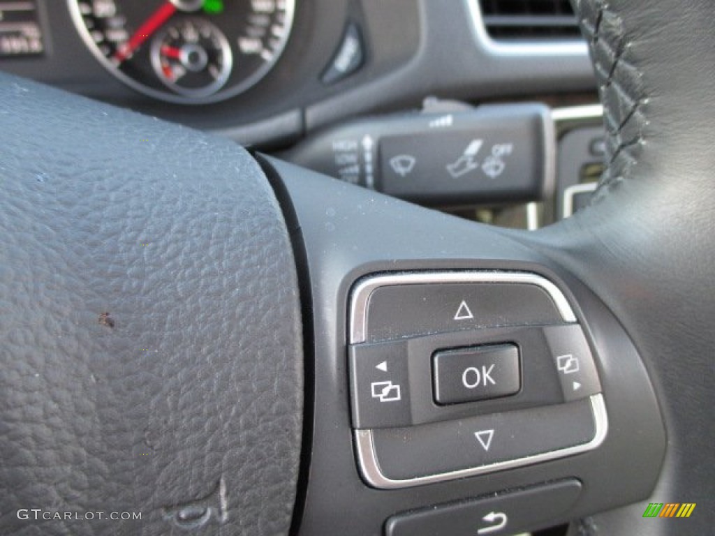 2014 Volkswagen Passat 1.8T SEL Premium Controls Photo #102116976