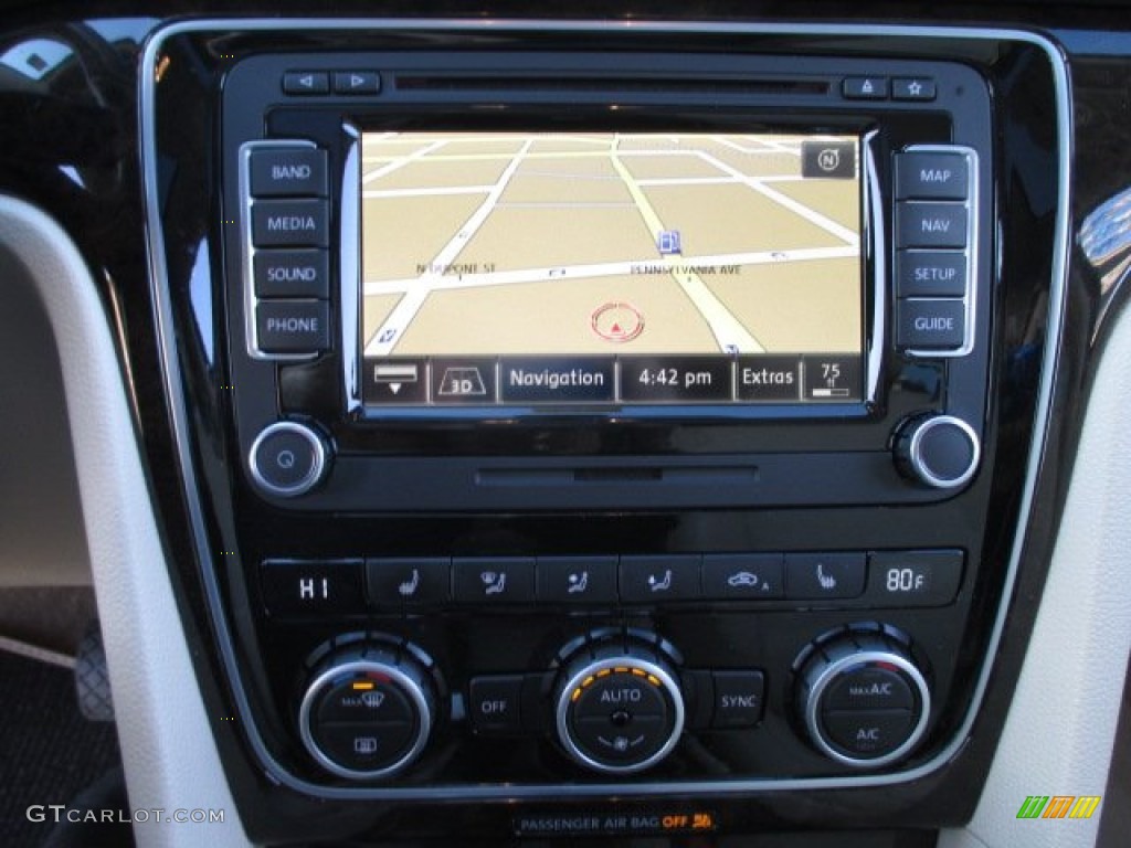 2014 Volkswagen Passat 1.8T SEL Premium Navigation Photo #102117060