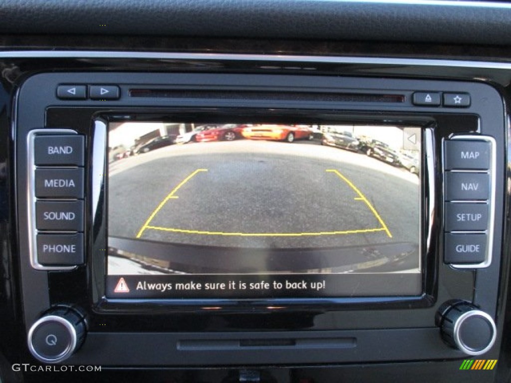2014 Volkswagen Passat 1.8T SEL Premium Controls Photo #102117084