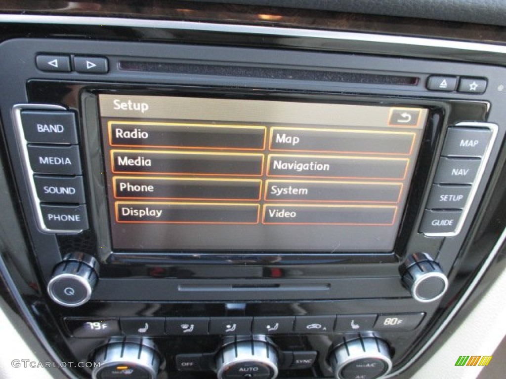 2014 Volkswagen Passat 1.8T SEL Premium Controls Photo #102117171