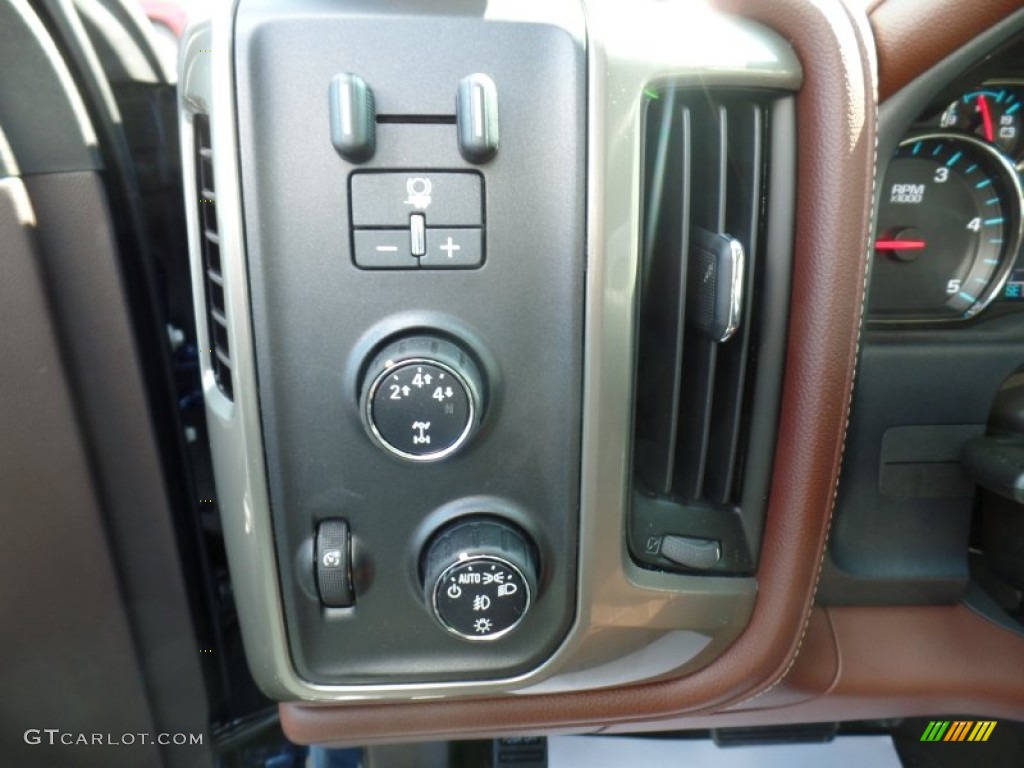 2015 Chevrolet Silverado 2500HD High Country Crew Cab 4x4 Controls Photo #102117642
