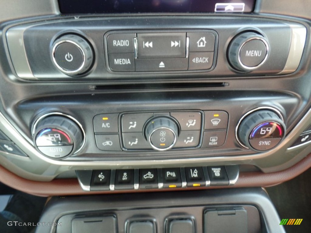 2015 Chevrolet Silverado 2500HD High Country Crew Cab 4x4 Controls Photo #102117984