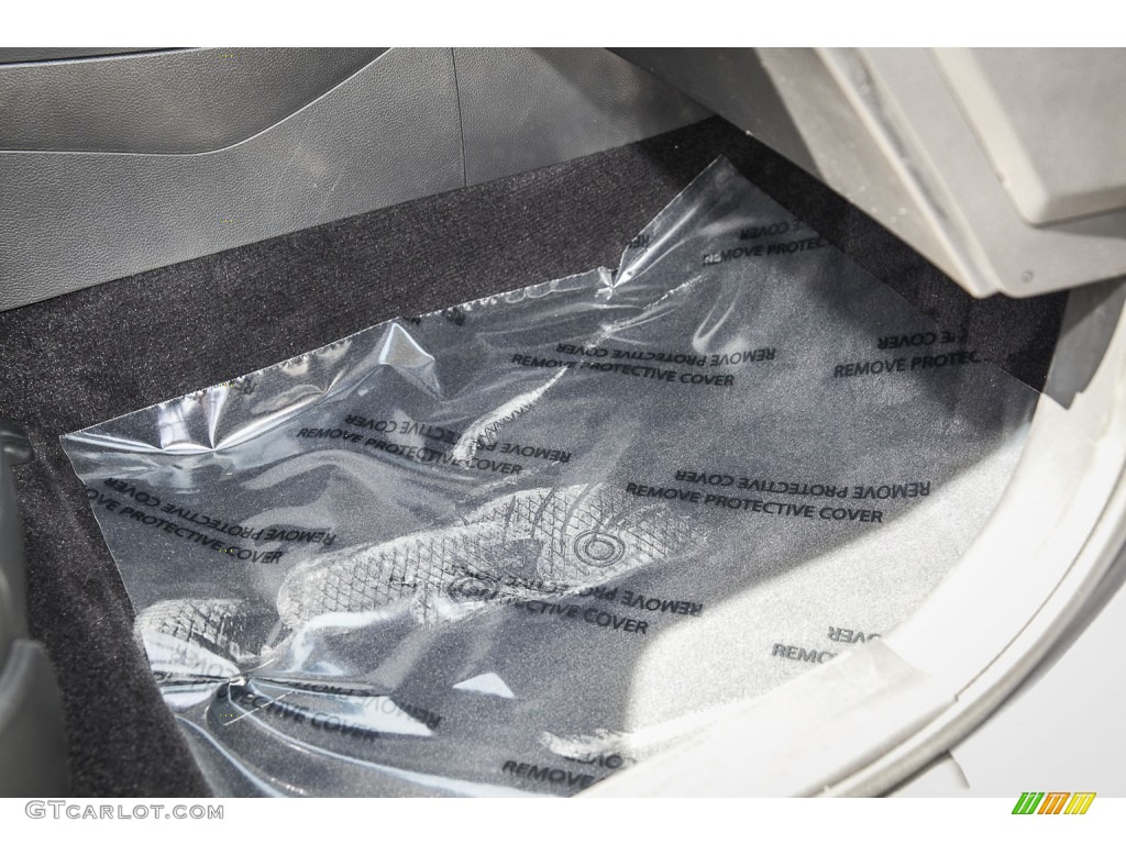 2012 Azera  - Smoke Gray Metallic / Black photo #22