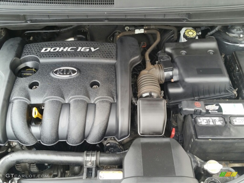 2007 Kia Rondo LX Engine Photos