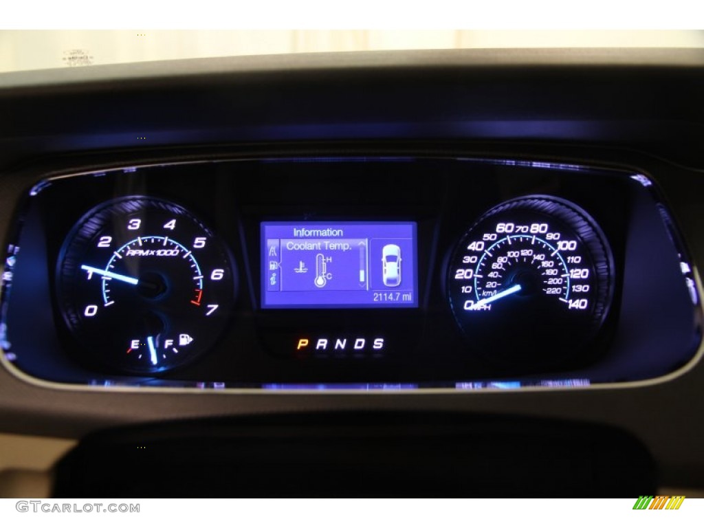 2014 Ford Taurus SE Gauges Photo #102136542