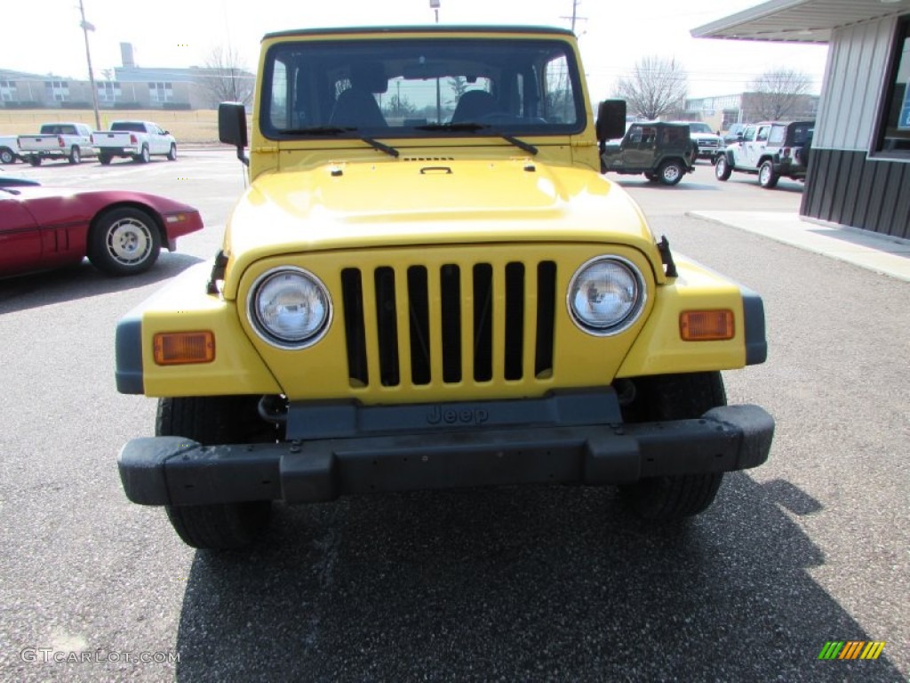 2000 Wrangler SE 4x4 - Solar Yellow / Agate photo #3