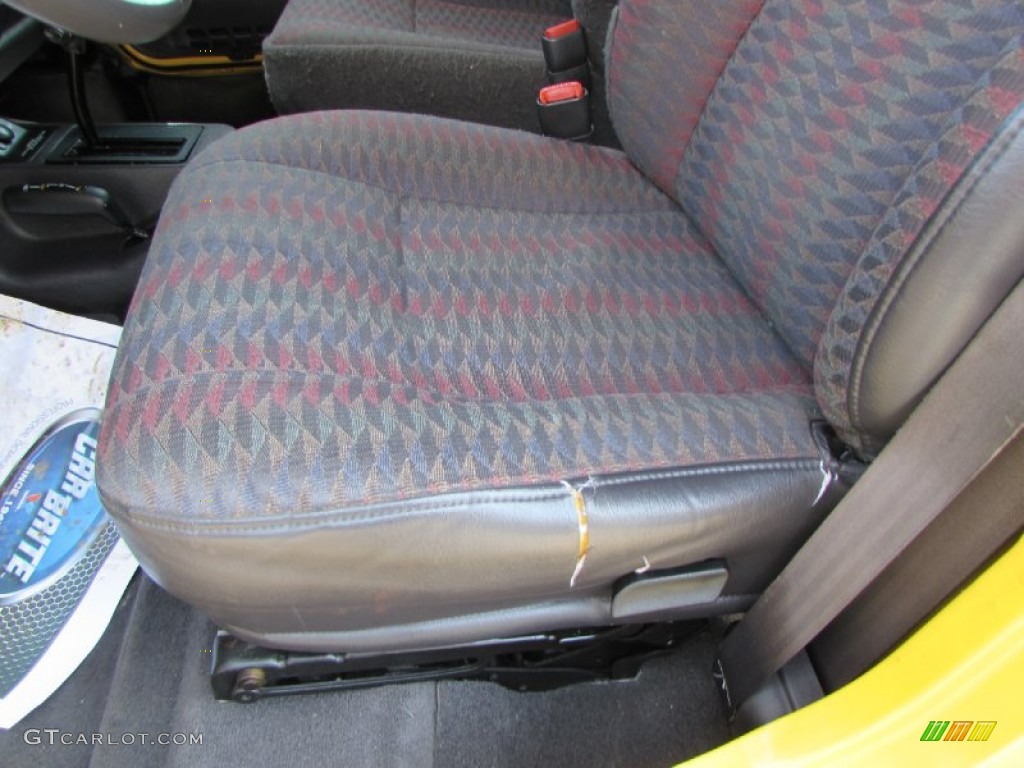 2000 Wrangler SE 4x4 - Solar Yellow / Agate photo #18