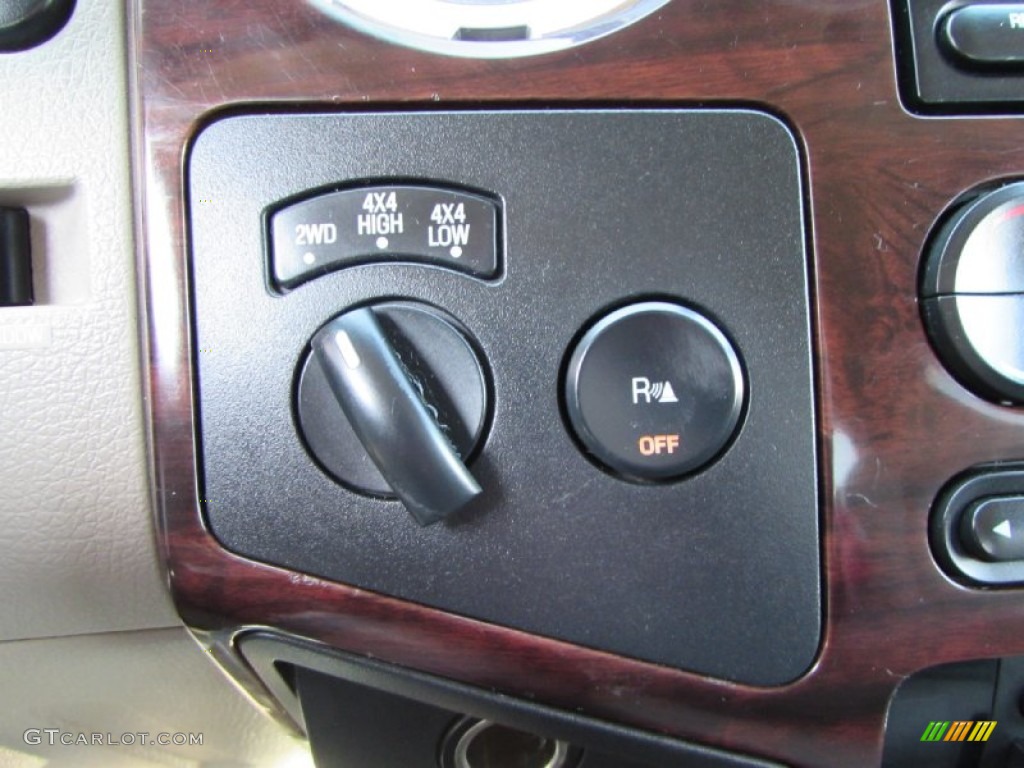 2008 F350 Super Duty Lariat Crew Cab 4x4 - Dark Blue Pearl Metallic / Camel photo #39