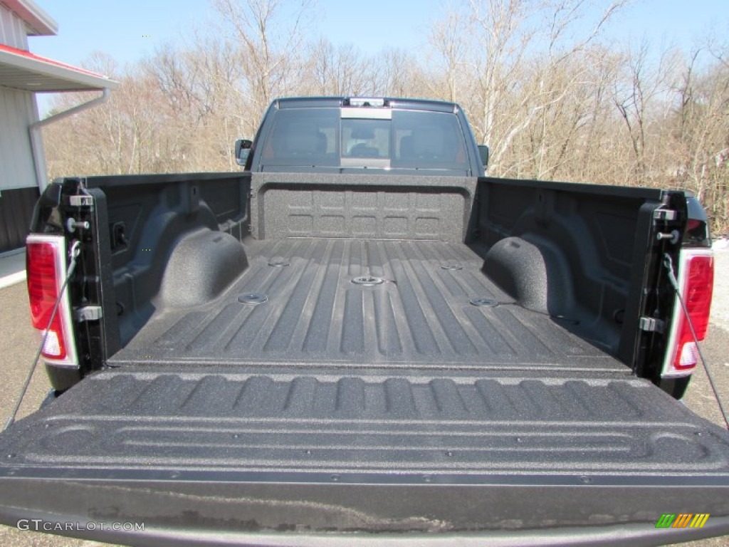 2015 Ram 3500 Laramie Limited Crew Cab 4x4 Trunk Photos