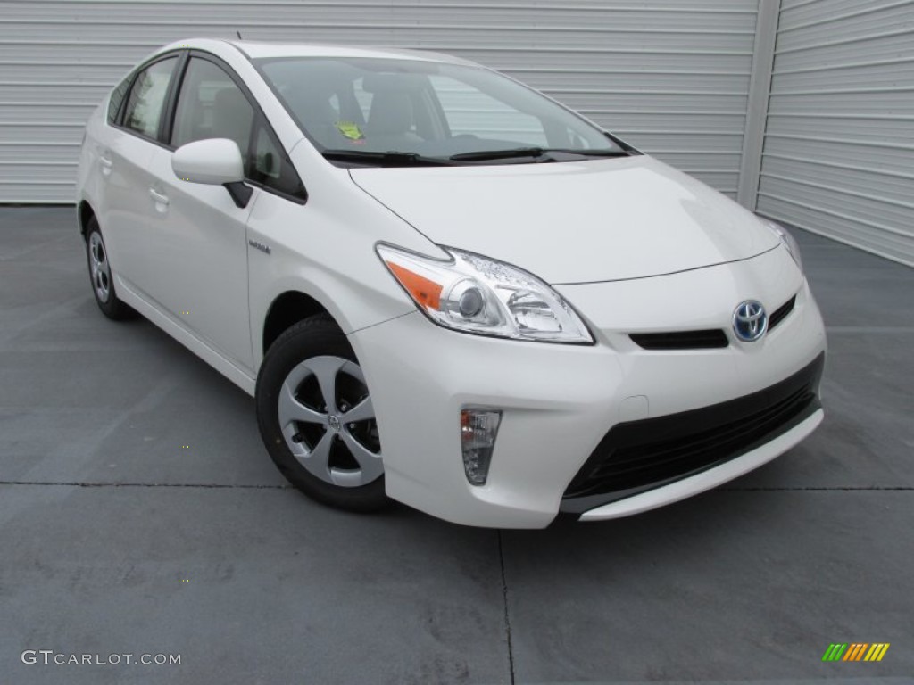 2015 Prius Two Hybrid - Blizzard Pearl / Misty Gray photo #1
