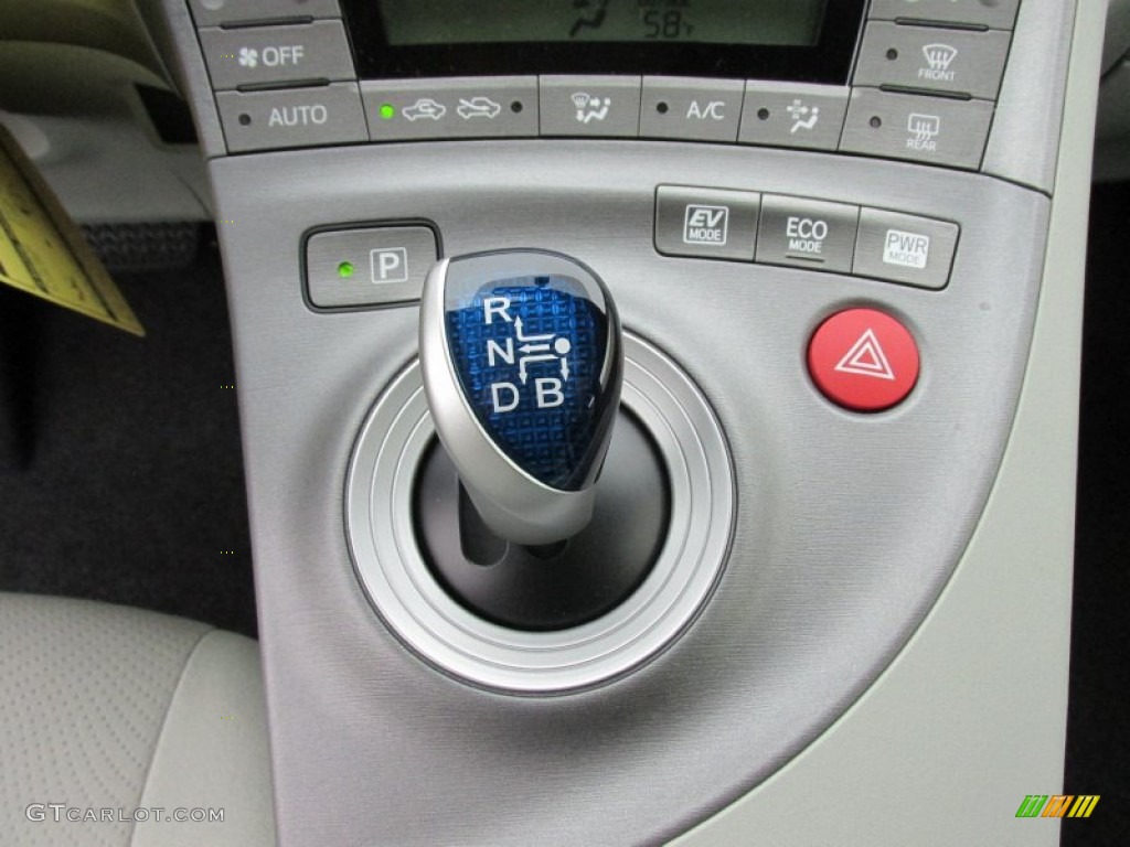 2015 Prius Two Hybrid - Blizzard Pearl / Misty Gray photo #29