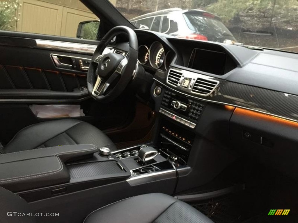 2014 E 63 AMG S-Model Wagon - Diamond White Metallic / Black photo #2