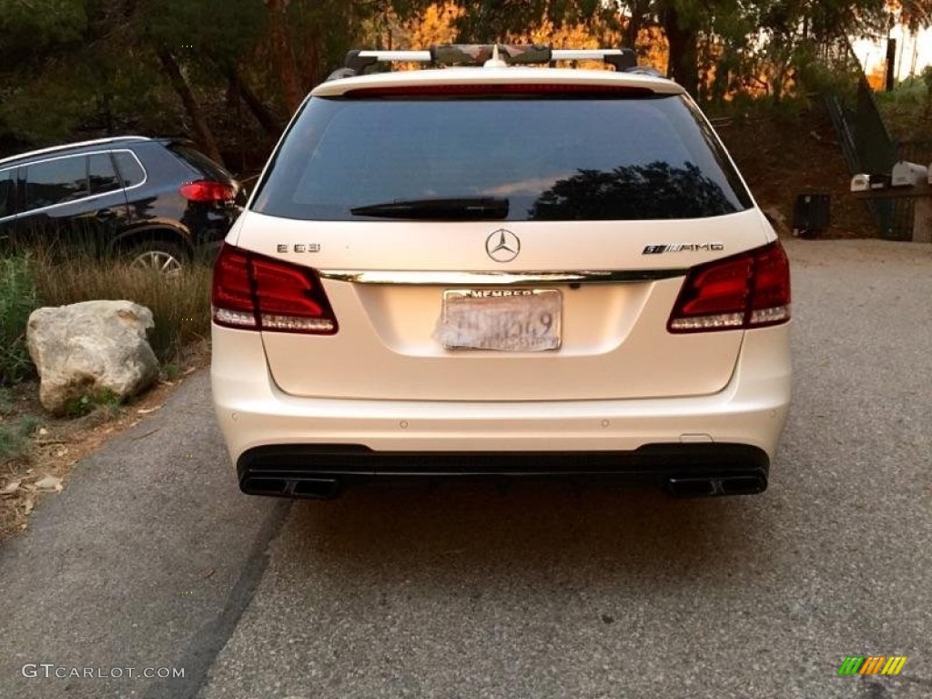 2014 E 63 AMG S-Model Wagon - Diamond White Metallic / Black photo #3