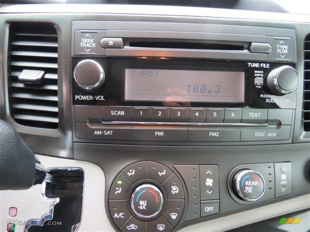 2014 Toyota Sienna L Audio System Photos