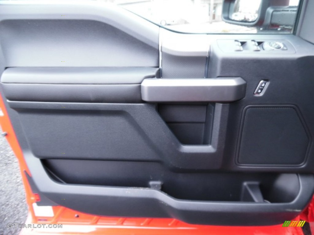 2015 Ford F150 XLT SuperCab 4x4 Black Door Panel Photo #102152432