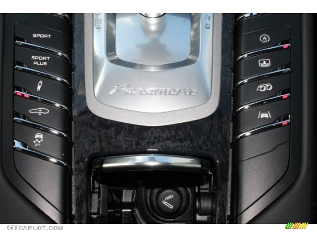 2014 Porsche Panamera GTS Controls Photo #102152897