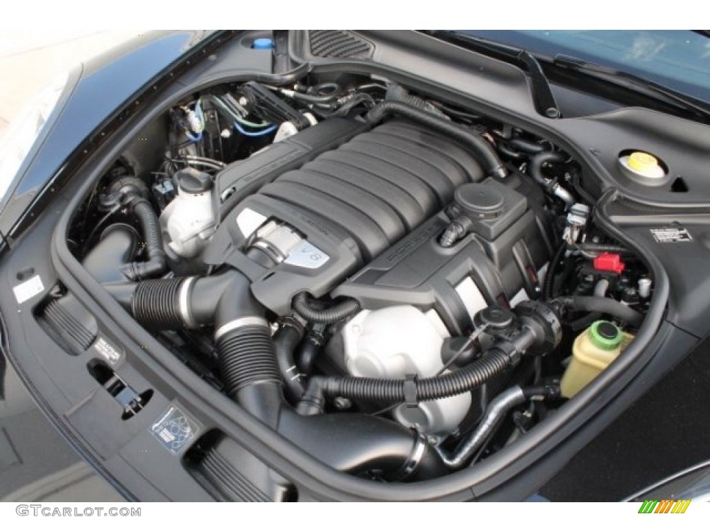 2014 Porsche Panamera GTS Engine Photos