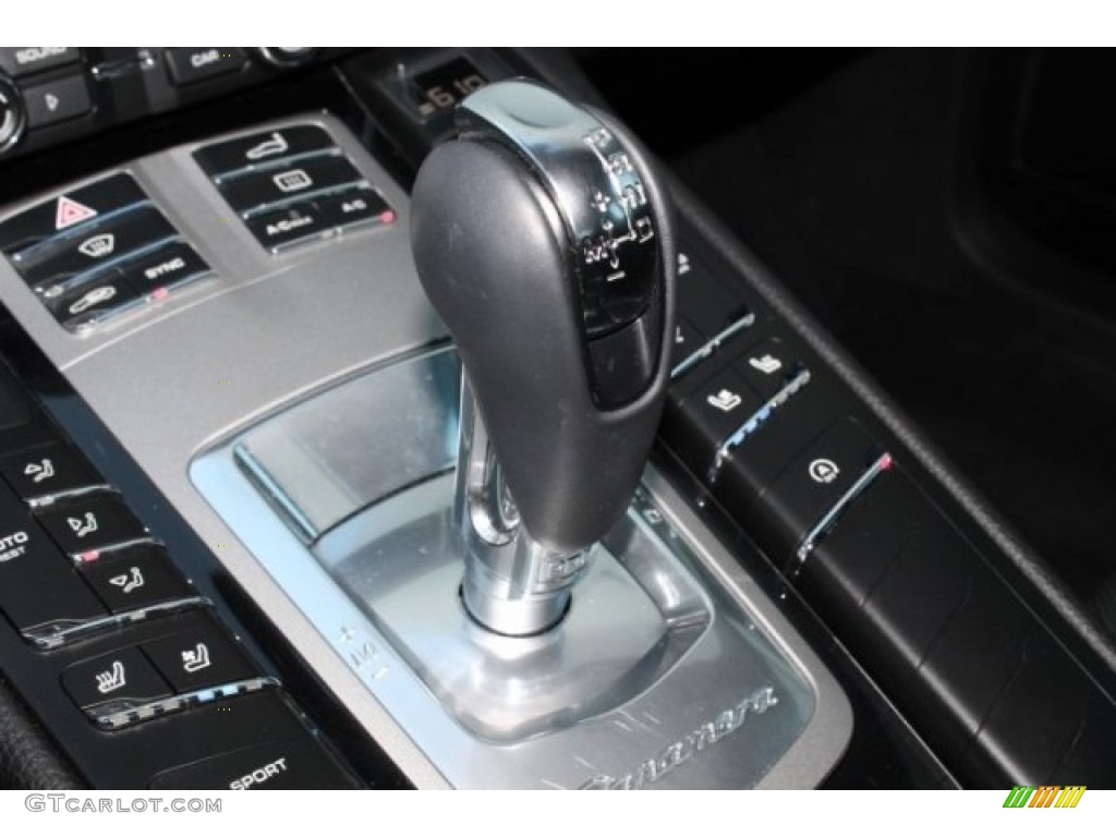2014 Porsche Panamera 4S Transmission Photos