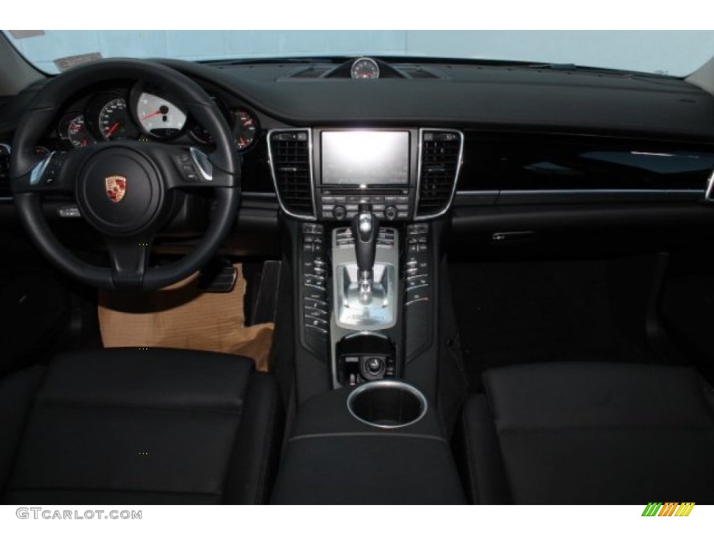 2014 Panamera 4S - Black / Black photo #37
