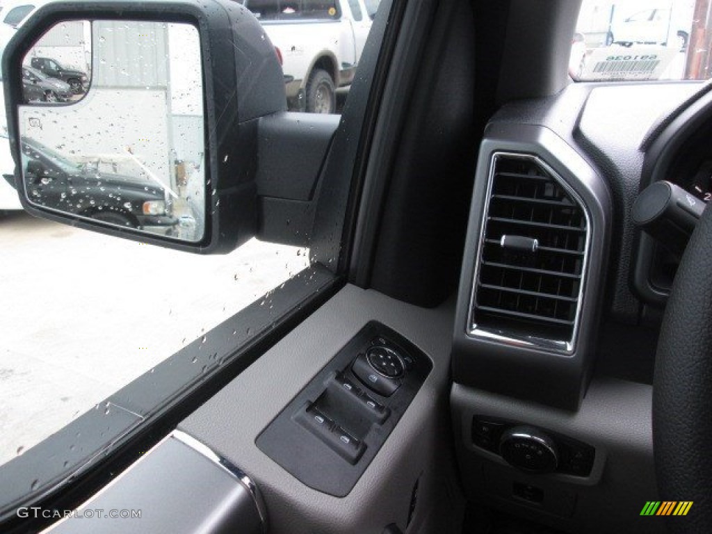 2015 F150 XLT SuperCrew - Oxford White / Medium Earth Gray photo #25