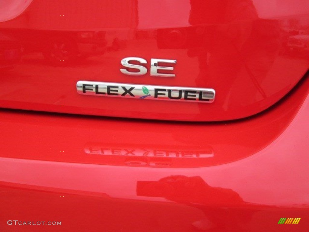 2015 Focus SE Sedan - Race Red / Charcoal Black photo #10