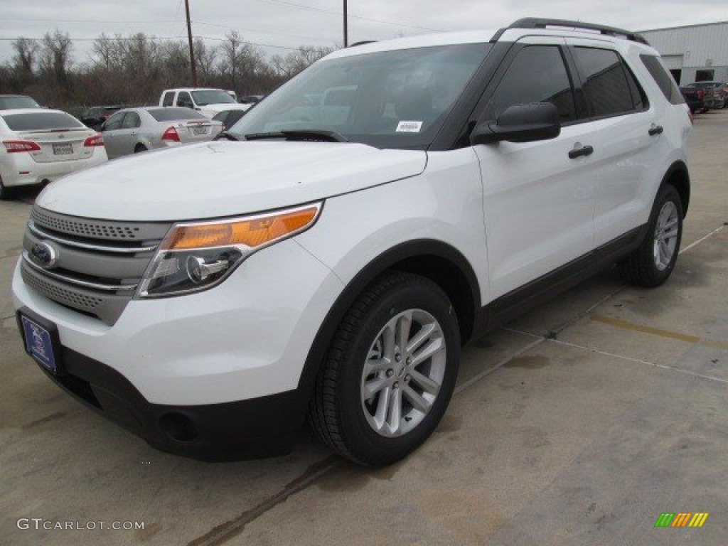 2015 Explorer FWD - Oxford White / Medium Light Stone photo #5