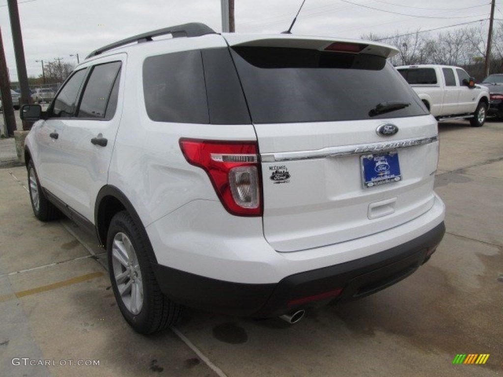 2015 Explorer FWD - Oxford White / Medium Light Stone photo #7