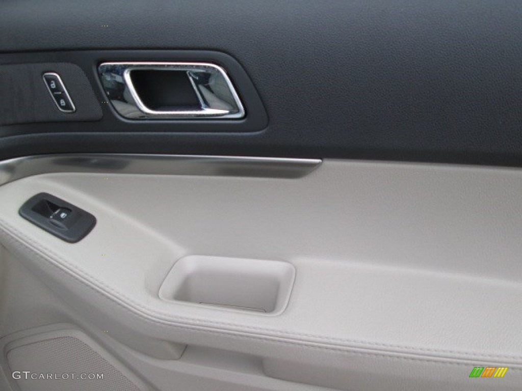 2015 Explorer FWD - Oxford White / Medium Light Stone photo #23