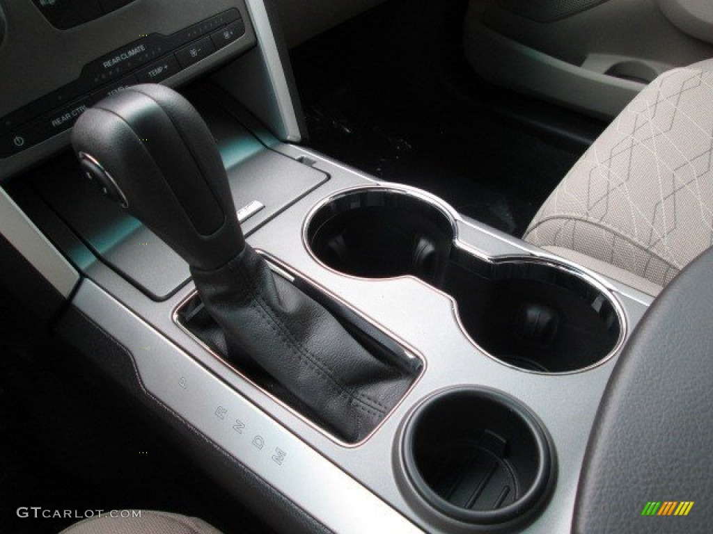 2015 Explorer FWD - Oxford White / Medium Light Stone photo #33